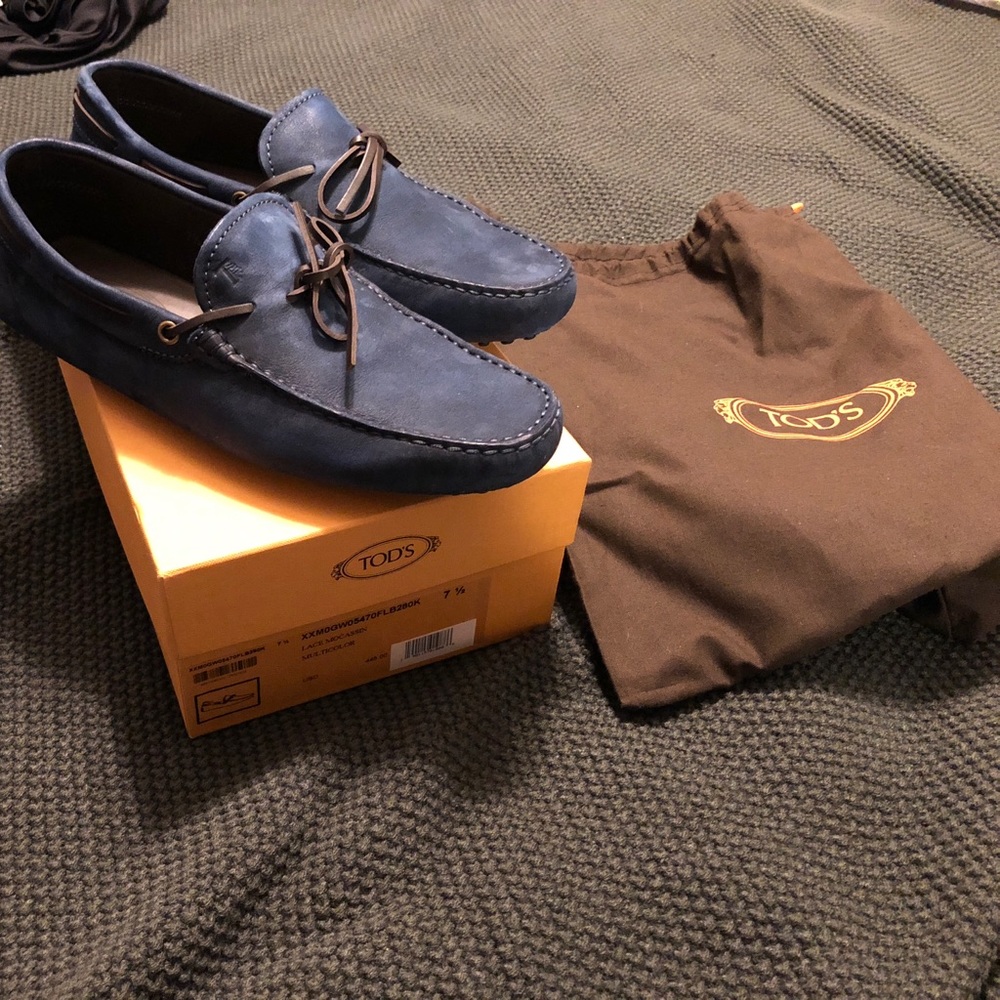 Men Navy Tod’s loafers size 7.5